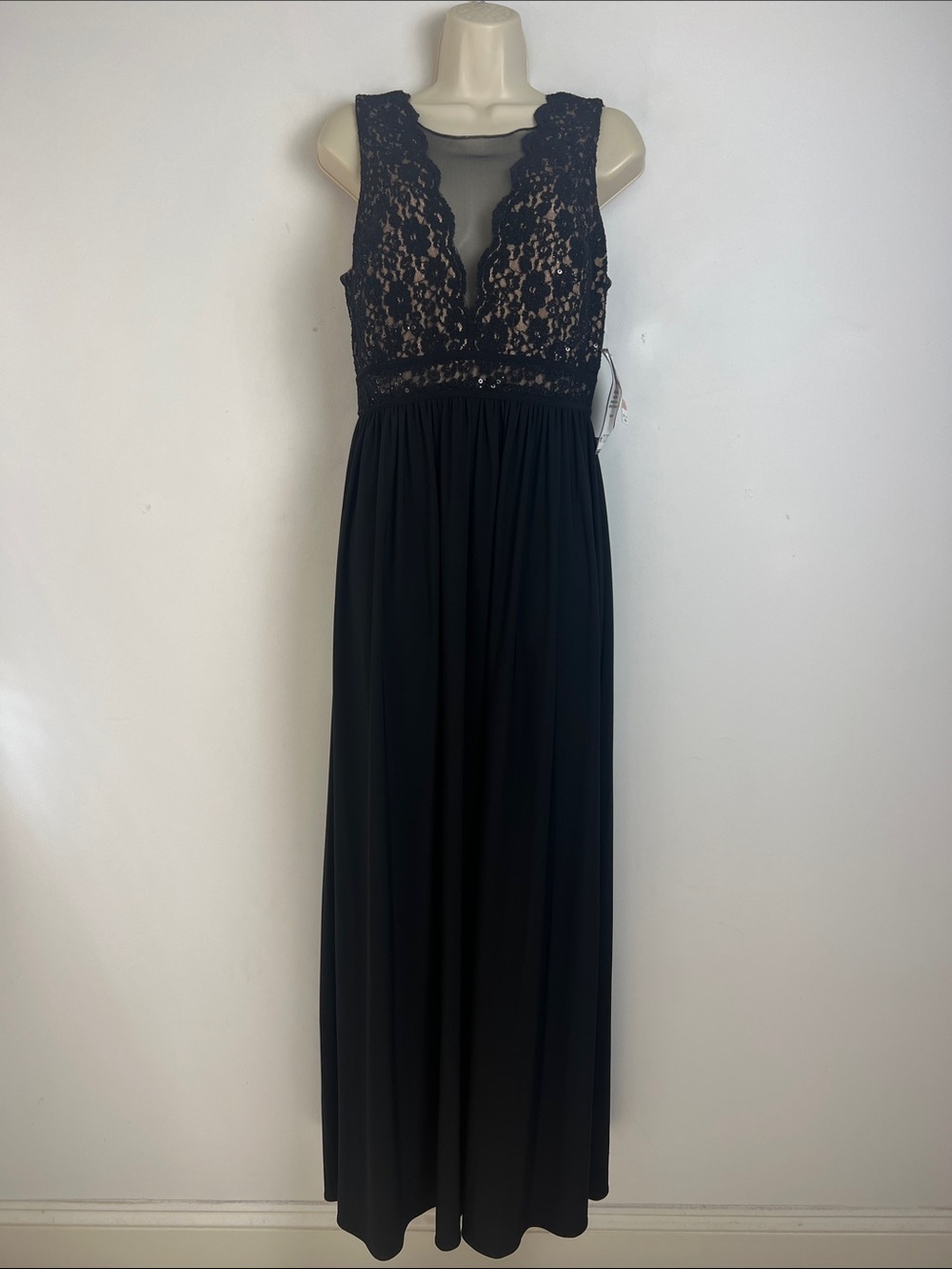NEW Nightway Collections 12P Black Lace Sequin Bodice V-Neck Flowing Maxi Dress